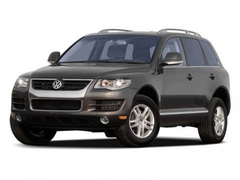 Used 2010 Volkswagen Touareg TDI AWD/4WD image 1