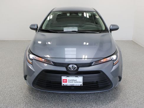 Used 2026 Toyota Corolla LE FWD image 3