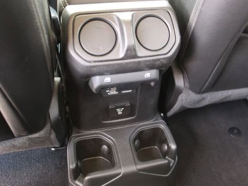 Used 2021 Jeep Gladiator Overland AWD/4WD image 30