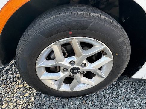 Used 2024 Kia Soul LX w/ Option Group 015 image 30