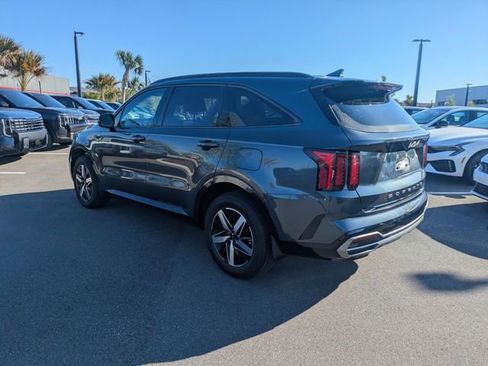 Used 2022 Kia Sorento EX FWD image 5