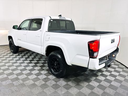 Used 2022 Toyota Tacoma SR5 image 5