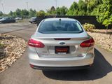 Used 2016 Ford Focus SE image 4