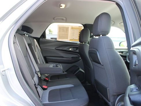 Used 2025 Chevrolet TrailBlazer LT w/ Convenience Package FWD image 32