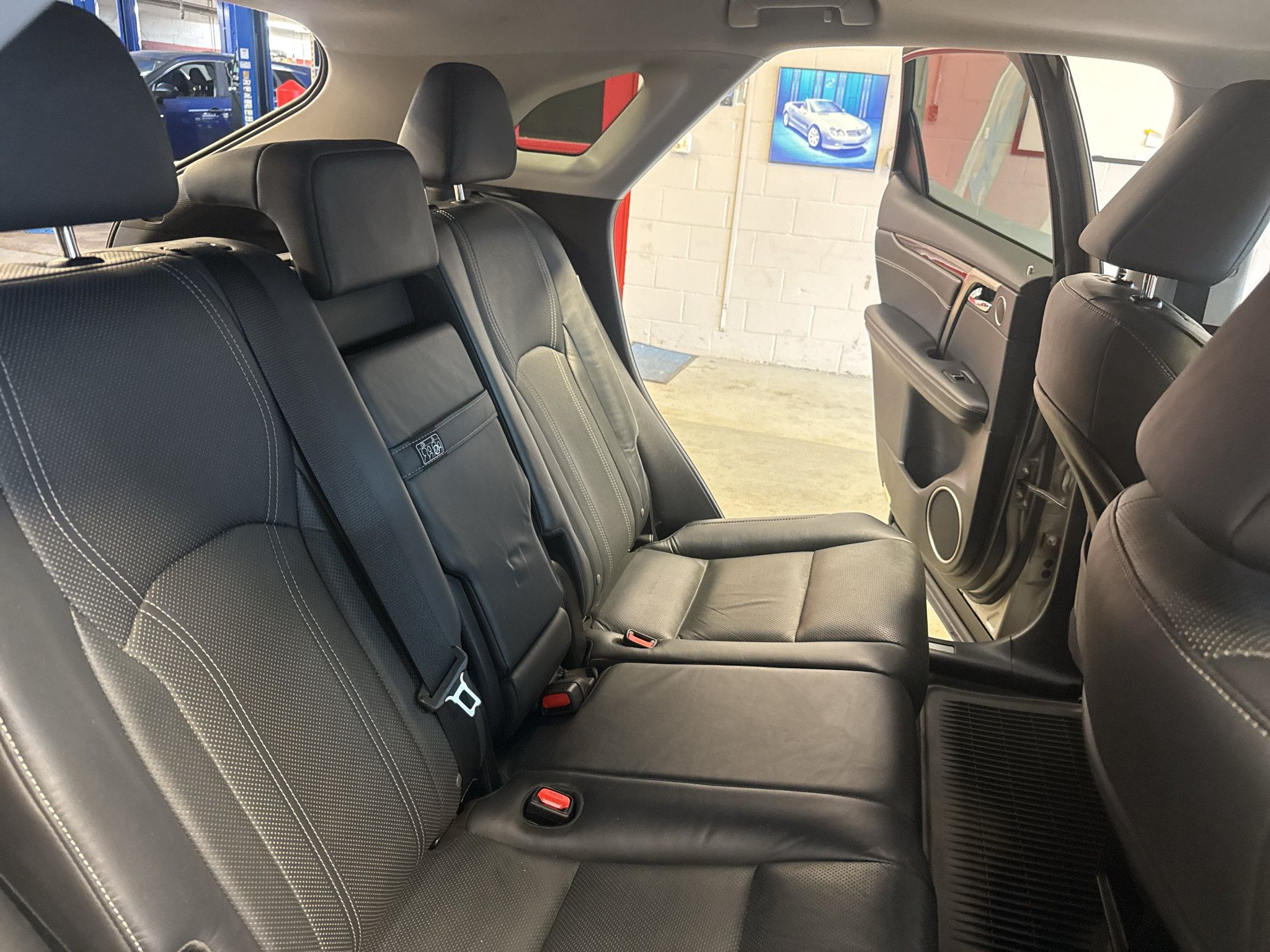 Used 2017 Lexus RX 350 AWD w/ Premium Package image 26