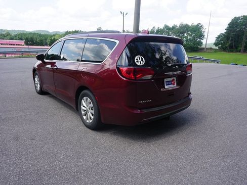 Used 2018 Chrysler Pacifica Touring Plus FWD image 20