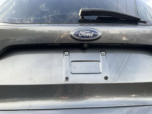 Used 2017 Ford Escape S image 11