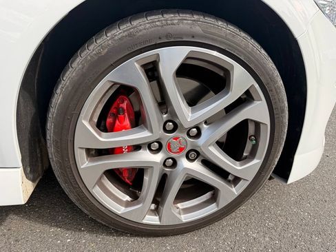 Used 2017 Chevrolet SS RWD image 11