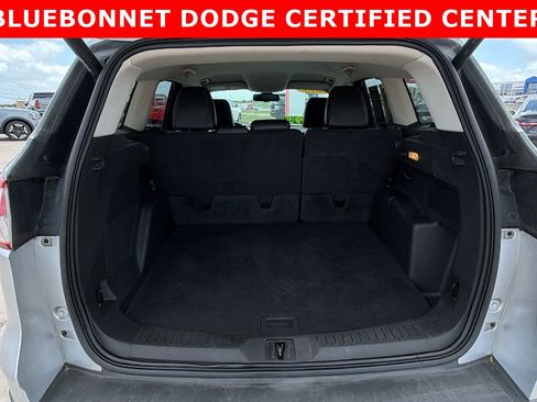Used 2015 Ford Escape Titanium w/ Equipment Group 301A AWD/4WD image 17
