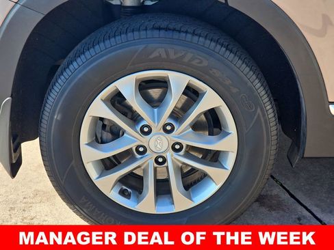 Used 2020 Hyundai Santa Fe SE image 38