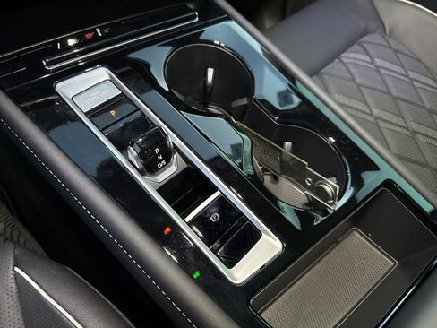 New 2025 Volkswagen Atlas SEL Premium R-Line image 17