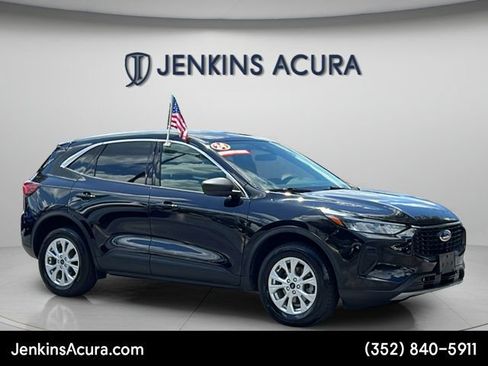 Used 2024 Ford Escape Active AWD/4WD image 1