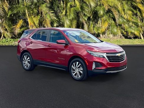 Used 2023 Chevrolet Equinox LT FWD image 2