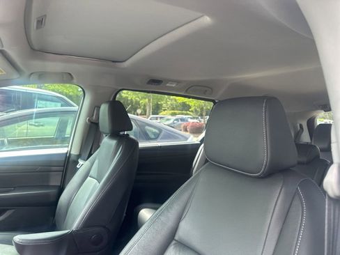 Used 2022 Honda Odyssey EX-L image 3