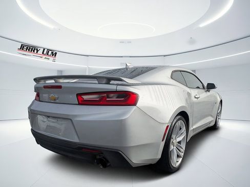 Used 2017 Chevrolet Camaro SS image 3