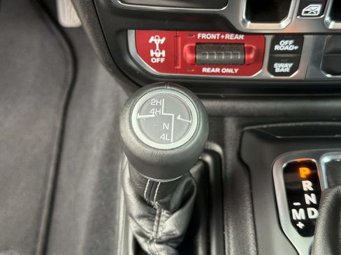 Used 2026 Jeep Wrangler Unlimited Rubicon AWD/4WD image 29