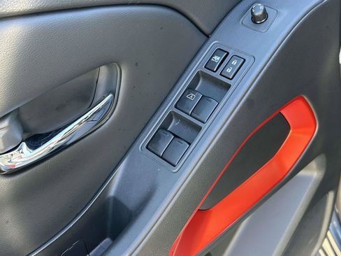 Used 2025 Nissan Frontier PRO-4X w/ Pro Convenience Package image 18