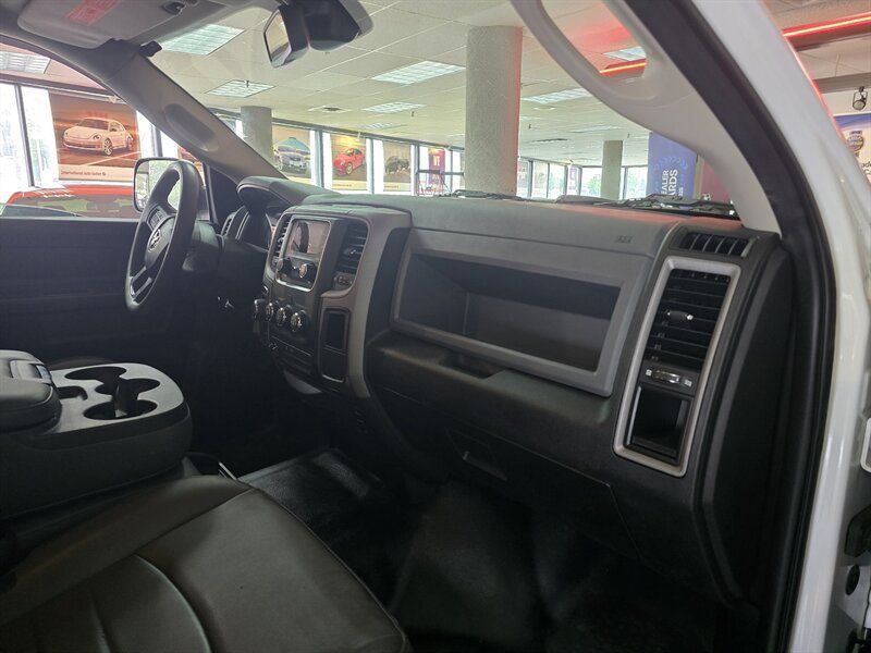 Used 2019 RAM 1500 Tradesman w/ Chrome Appearance Group AWD/4WD image 14