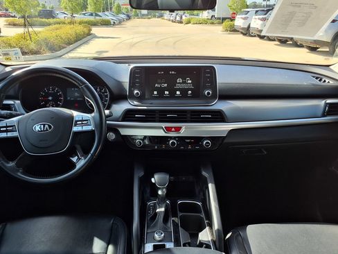 Used 2021 Kia Telluride LX FWD image 27