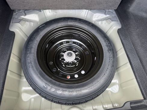 Certified 2023 Honda Accord EX image 27