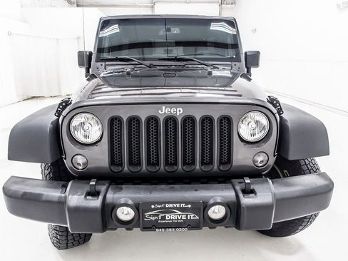 Used 2018 Jeep Wrangler Unlimited Sport S AWD/4WD image 10