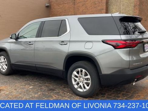 Used 2023 Chevrolet Traverse LS w/ Safety Package image 6