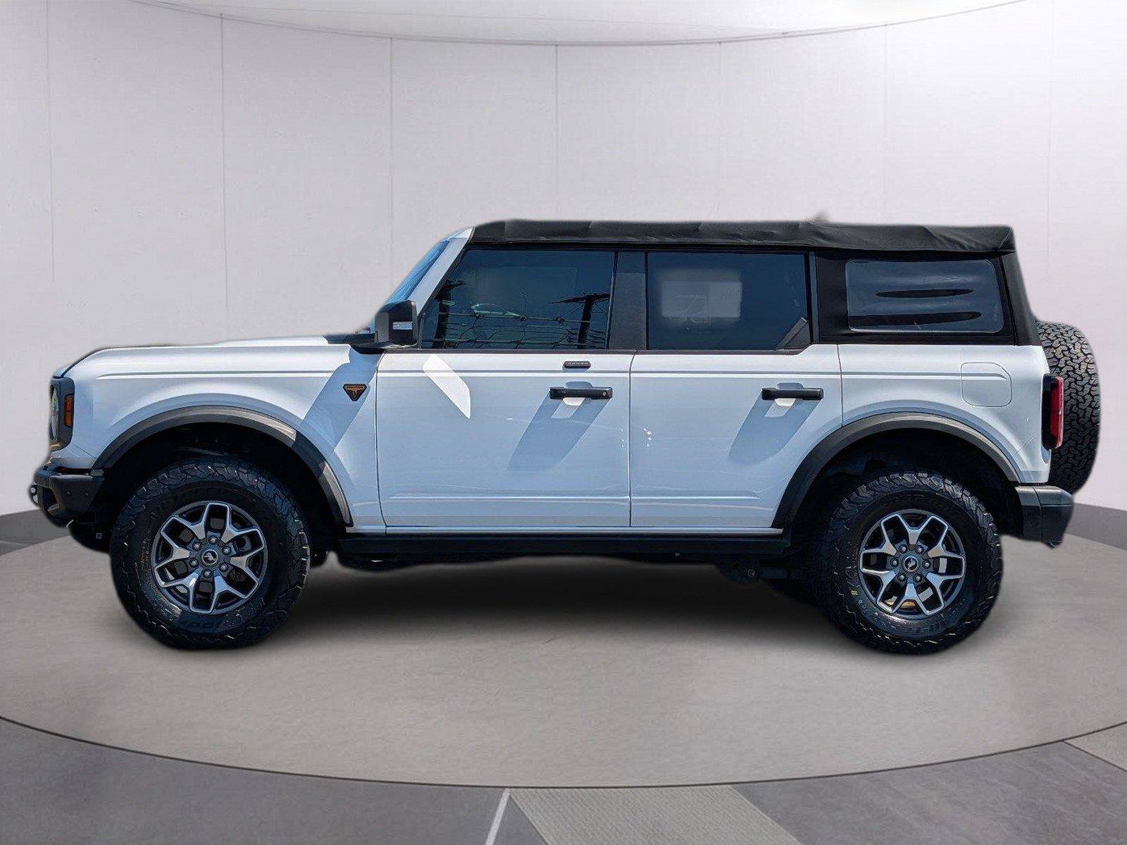 Used 2021 Ford Bronco Badlands AWD/4WD image 2