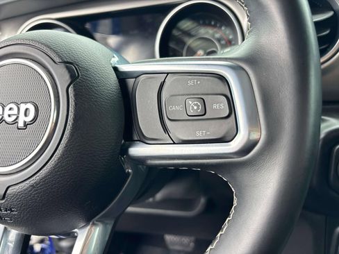 Used 2020 Jeep Wrangler Unlimited Sahara w/ Uconnect 4C Nav & Sound Group image 21