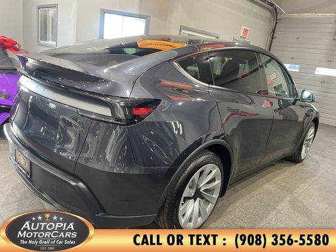 Used 2026 Tesla Model Y 2WD image 5