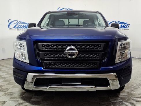 Used 2023 Nissan Titan SV RWD image 3