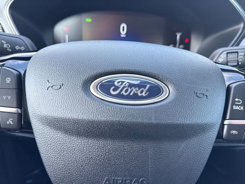 Used 2024 Ford Escape SE image 28