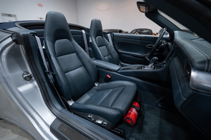 Used 2019 Porsche 911 Turbo S AWD/4WD image 33