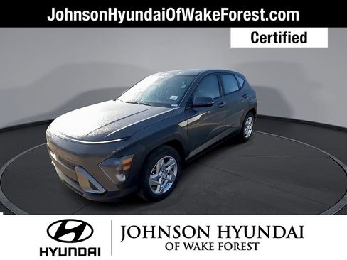 Used 2025 Hyundai Kona SE FWD image 4