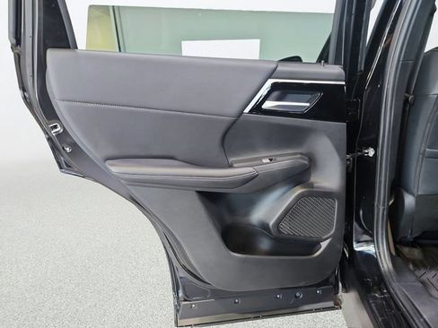 Used 2024 Mitsubishi Outlander SE AWD/4WD image 23