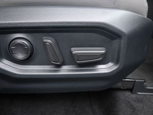 New 2026 Toyota Tundra Limited AWD/4WD image 12