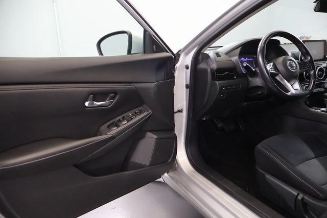 Used 2020 Nissan Sentra SV FWD image 8