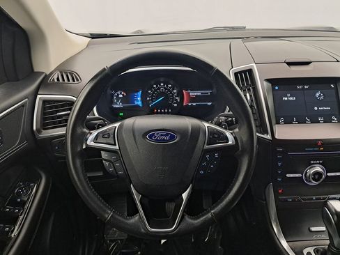 Used 2017 Ford Edge Titanium image 10