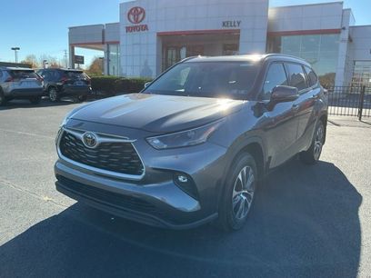 Used 2022 Toyota Highlander XLE