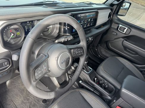 Used 2025 Jeep Wrangler Unlimited Sport S 4xe image 12