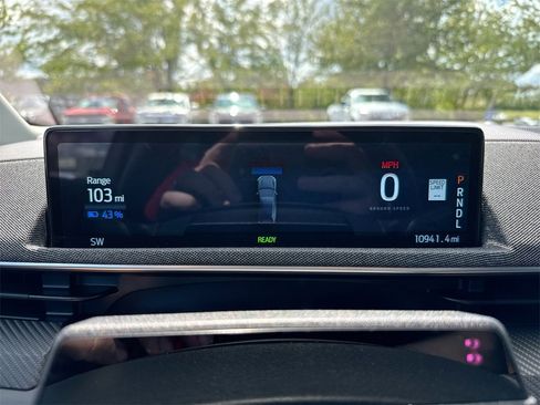 Used 2021 Ford Mustang Mach-E Premium image 11