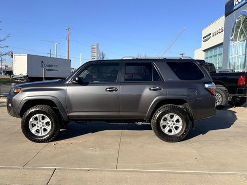 Used 2018 Toyota 4Runner SR5 image 6