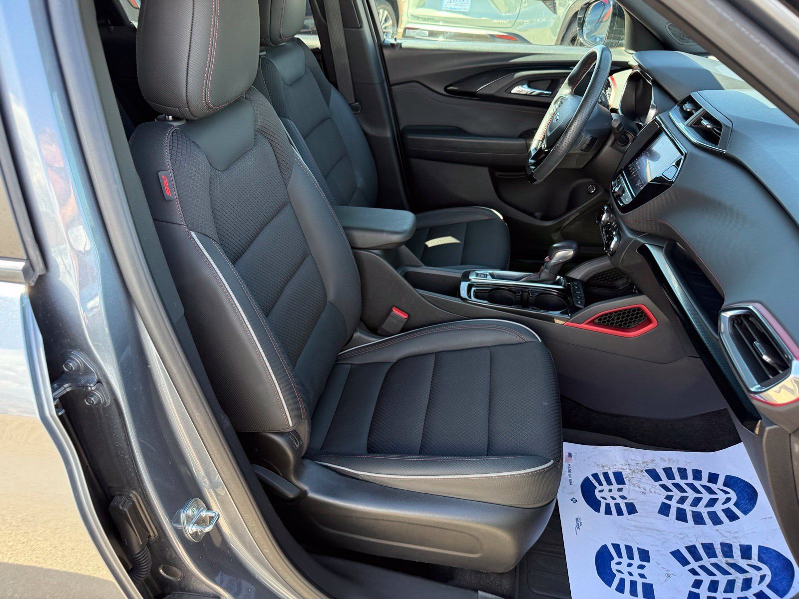 Used 2022 Chevrolet TrailBlazer RS w/ Sun and Liftgate Package AWD/4WD image 33