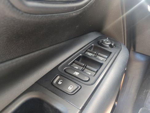 Used 2020 Jeep Renegade Altitude FWD image 27
