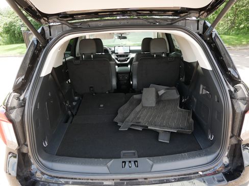Used 2026 Ford Explorer Active w/ Active Comfort Package AWD/4WD image 18