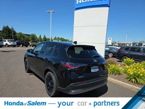 Used 2024 Honda HR-V Sport image 4