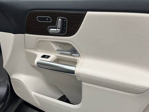 New 2026 Mercedes-Benz GLA 250 image 15