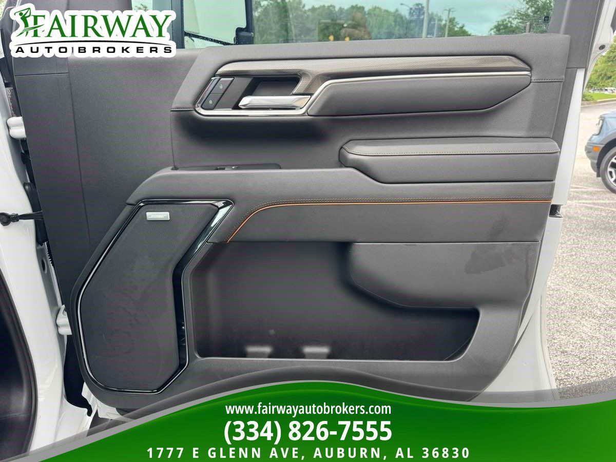 Used 2024 GMC Sierra 2500 AT4 w/ AT4 Premium Plus Package AWD/4WD image 32