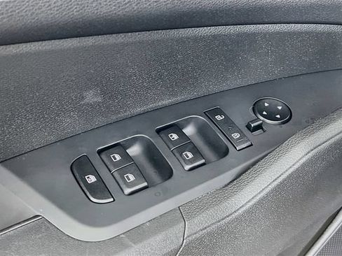 Used 2023 Kia Sportage LX AWD/4WD image 9