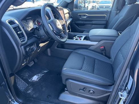 New 2026 RAM 1500 4x4 Crew Cab image 19