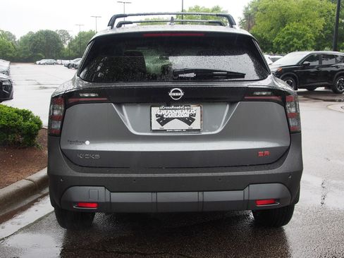 New 2025 Nissan Kicks SR image 6